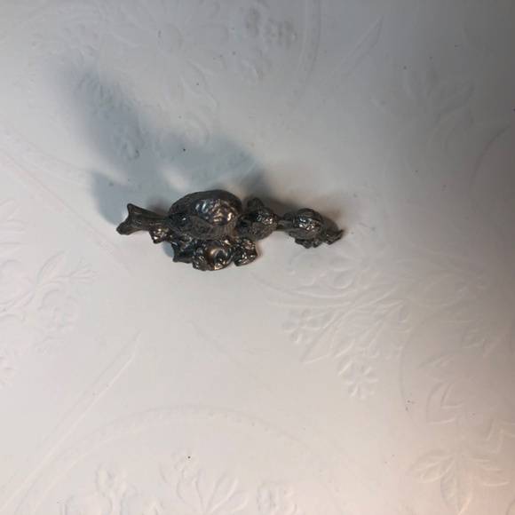 Miniature Pewter OWL Figurine, Large Owl With 2 Babies 1.5 in long On Branch - Picture 4 of 6